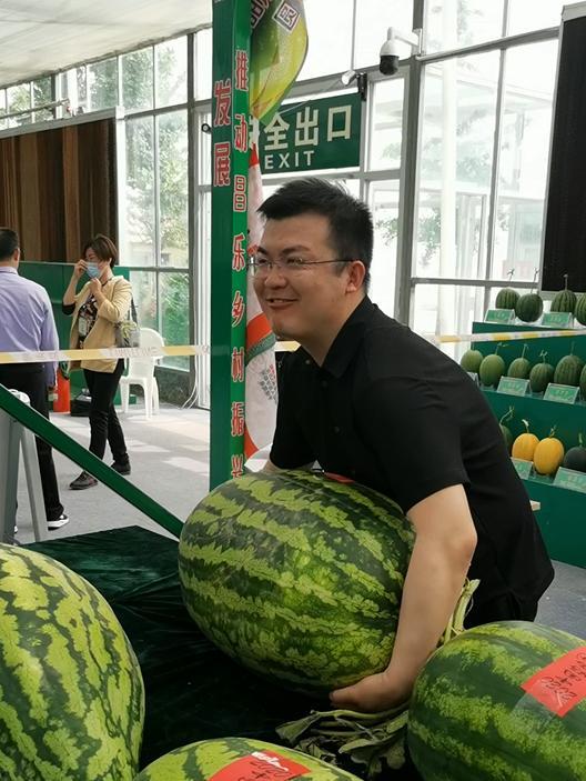 无敌瓜王吃瓜群众是谁啊,一场网络狂欢的幕后故事